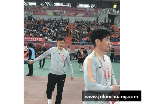 山东队主帅突然宣布辞职，球队管理层危机四伏